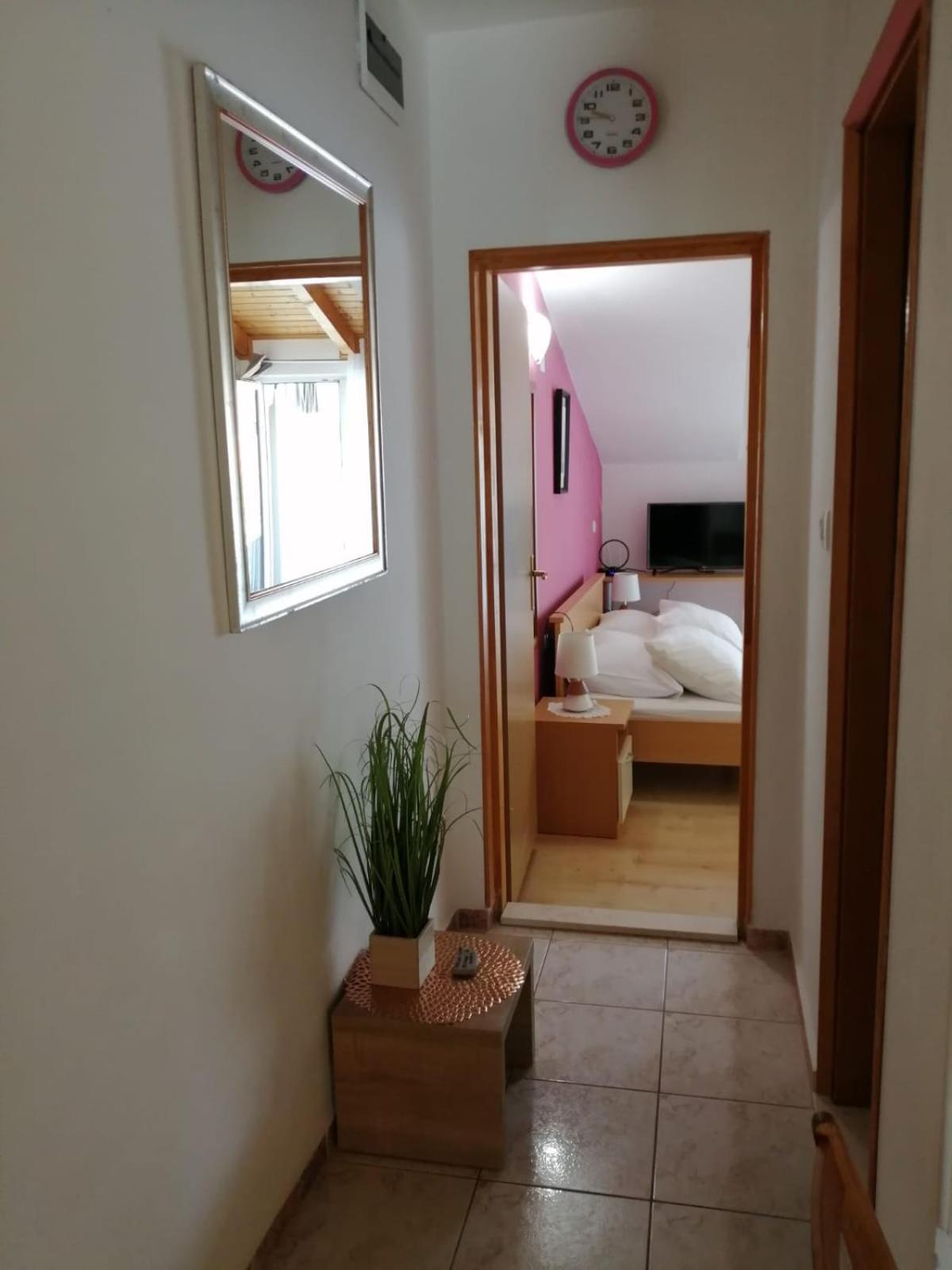 Appartement Mala Basina -Maslina à Vrbanj Extérieur photo