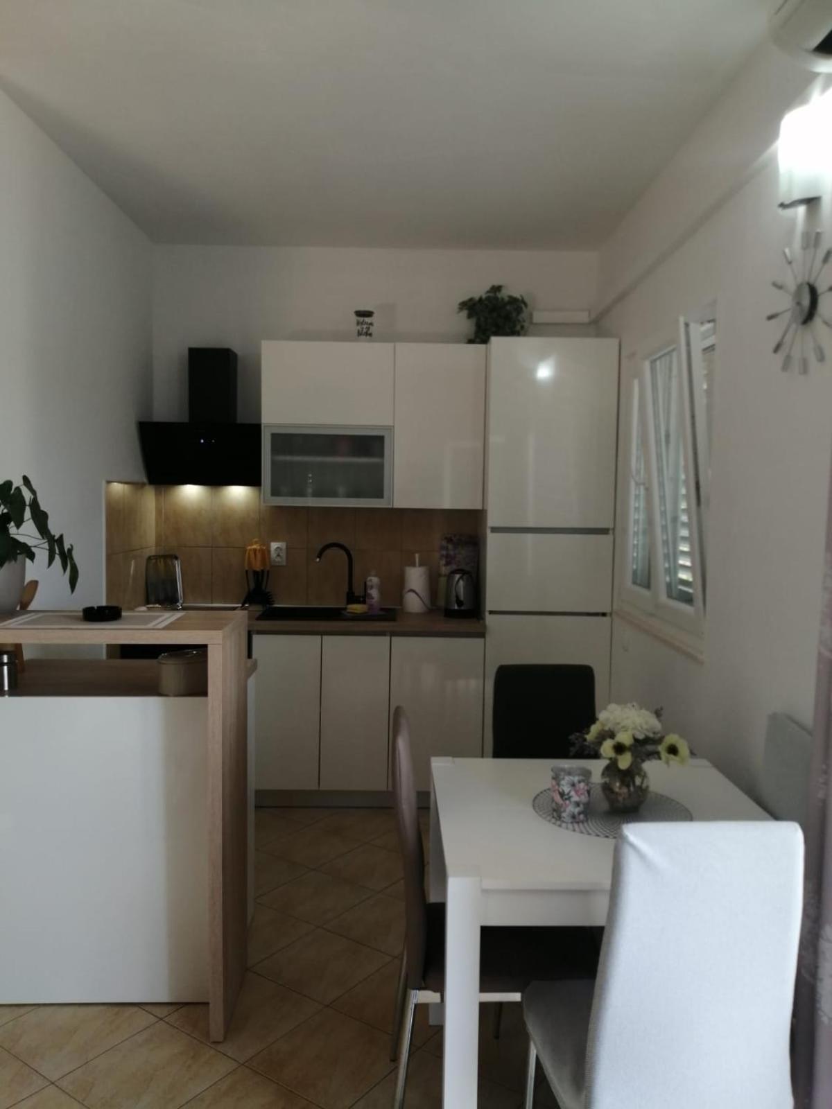 Appartement Mala Basina -Maslina à Vrbanj Extérieur photo