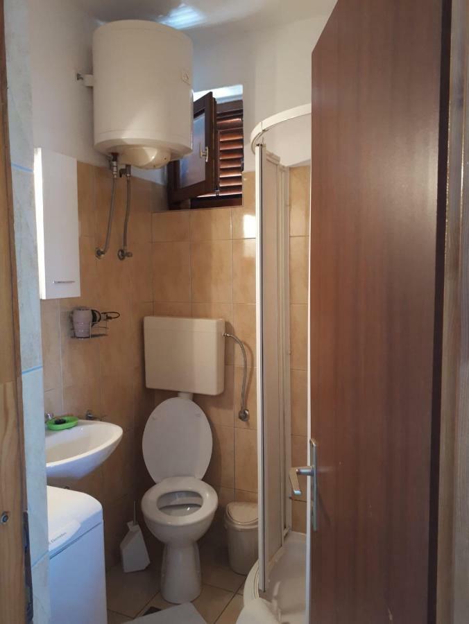 Appartement Mala Basina -Maslina à Vrbanj Extérieur photo