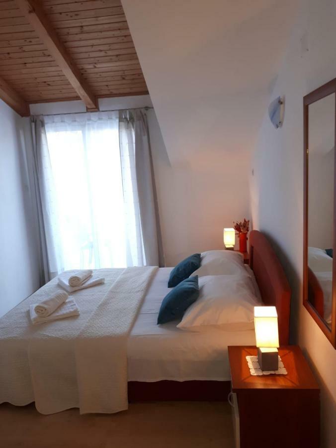 Appartement Mala Basina -Maslina à Vrbanj Extérieur photo